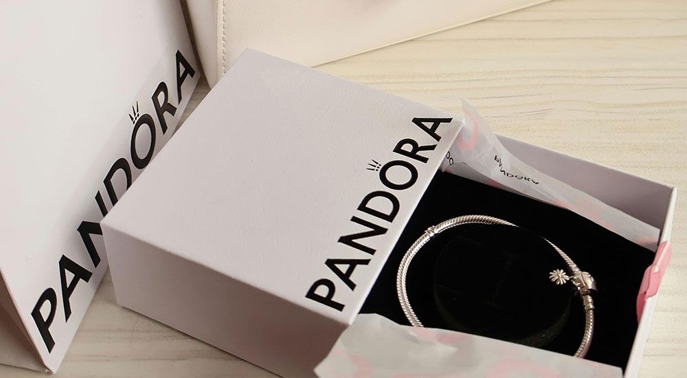 Does Pandora Have More Room for Growth as It Opens Its First US Flagship Store?